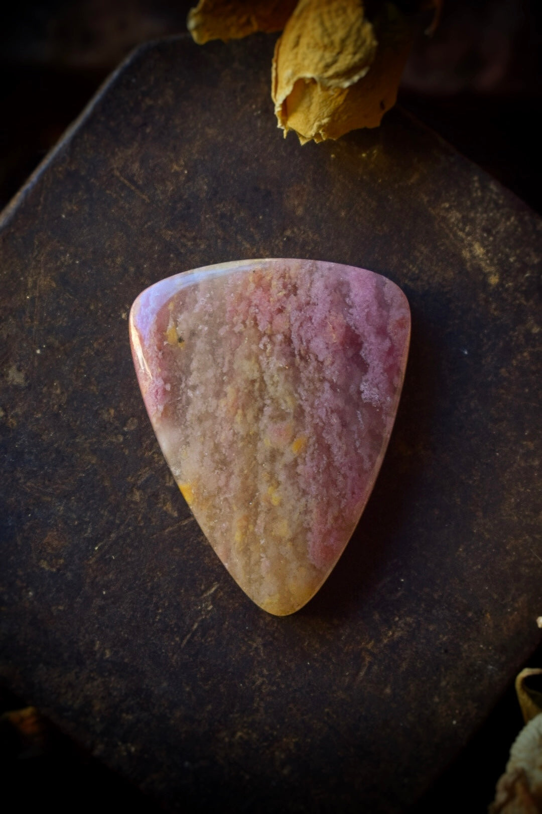 Cabochon Rhodonite - Mont Viso