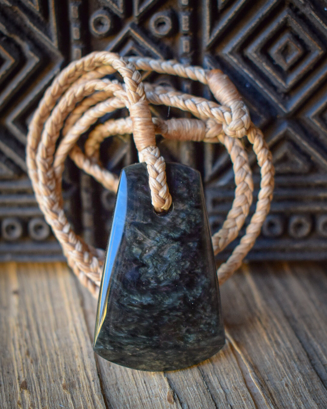 Pendentif Obsidienne Manta Huichol — Mexique