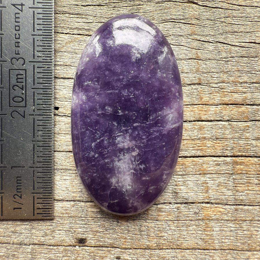 Cabochon Lepidolite