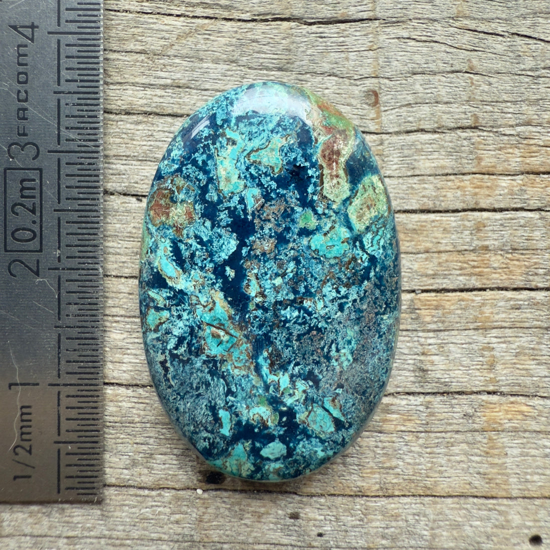 Cabochon Shattuckite