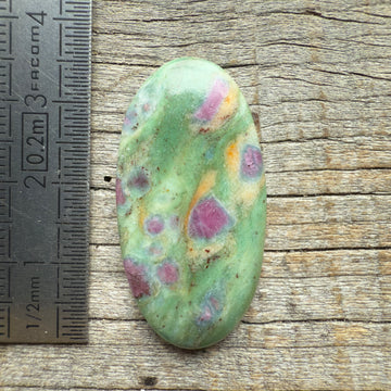 Cabochon Rubis Fuschite