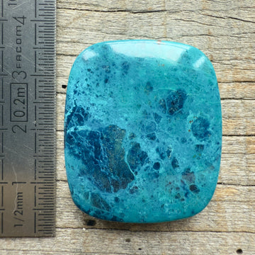 Cabochon Shattuckite