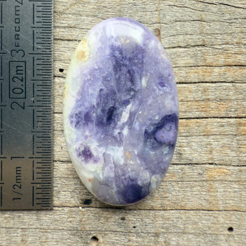 Cabochon Opale Morado / Tiffany Stone