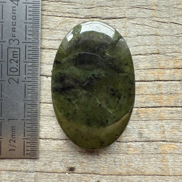 Cabochon Jade Nephrite