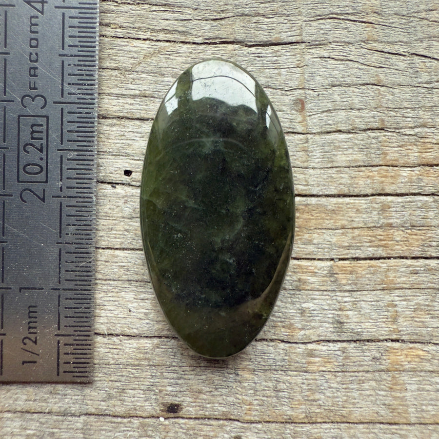 Cabochon Jade Nephrite