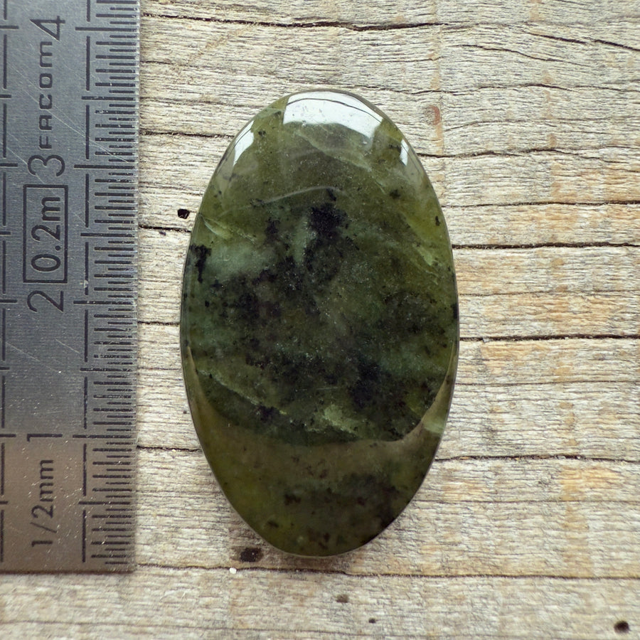 Cabochon Jade Nephrite