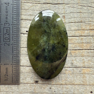 Cabochon Jade Nephrite