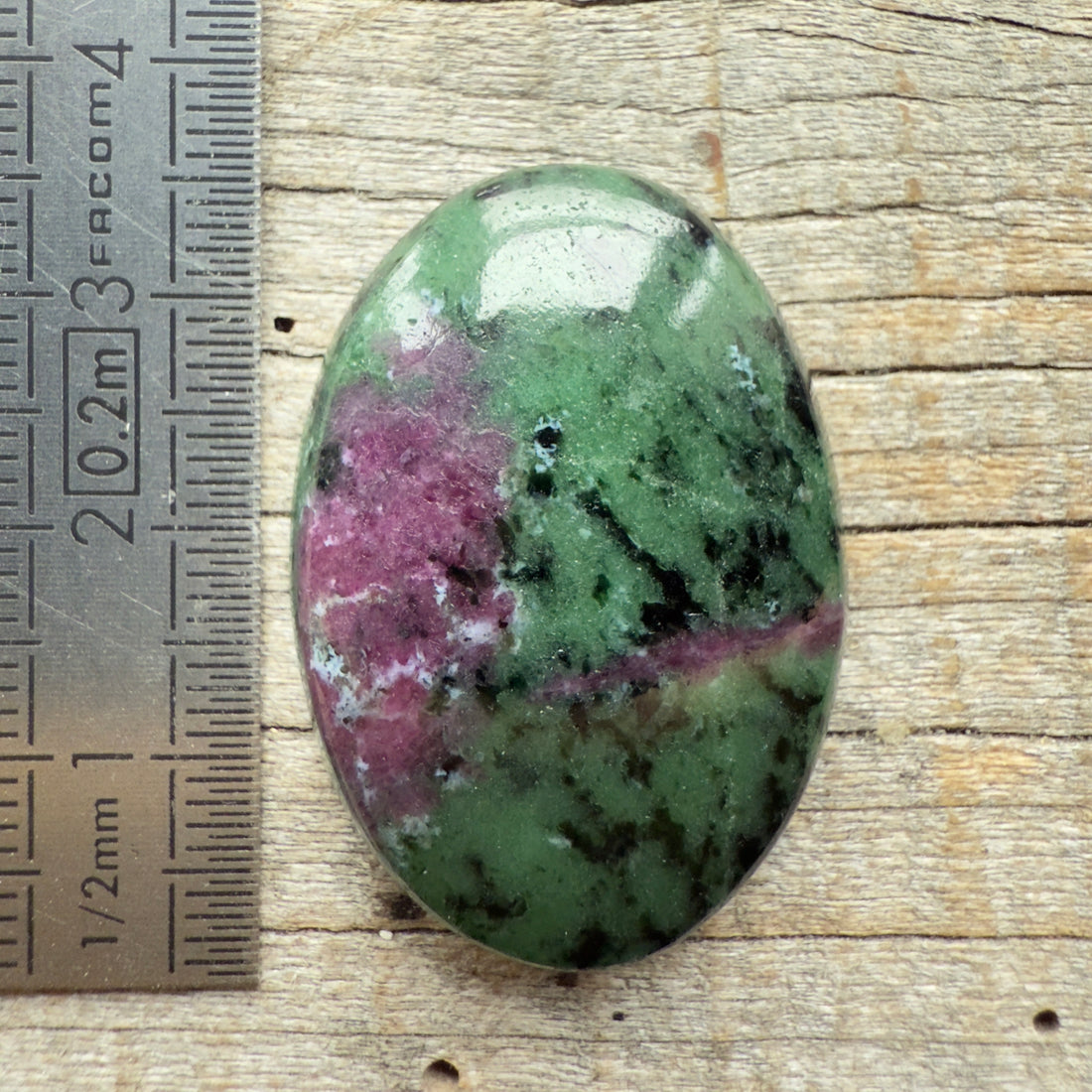 Cabochon Rubis Zoisite