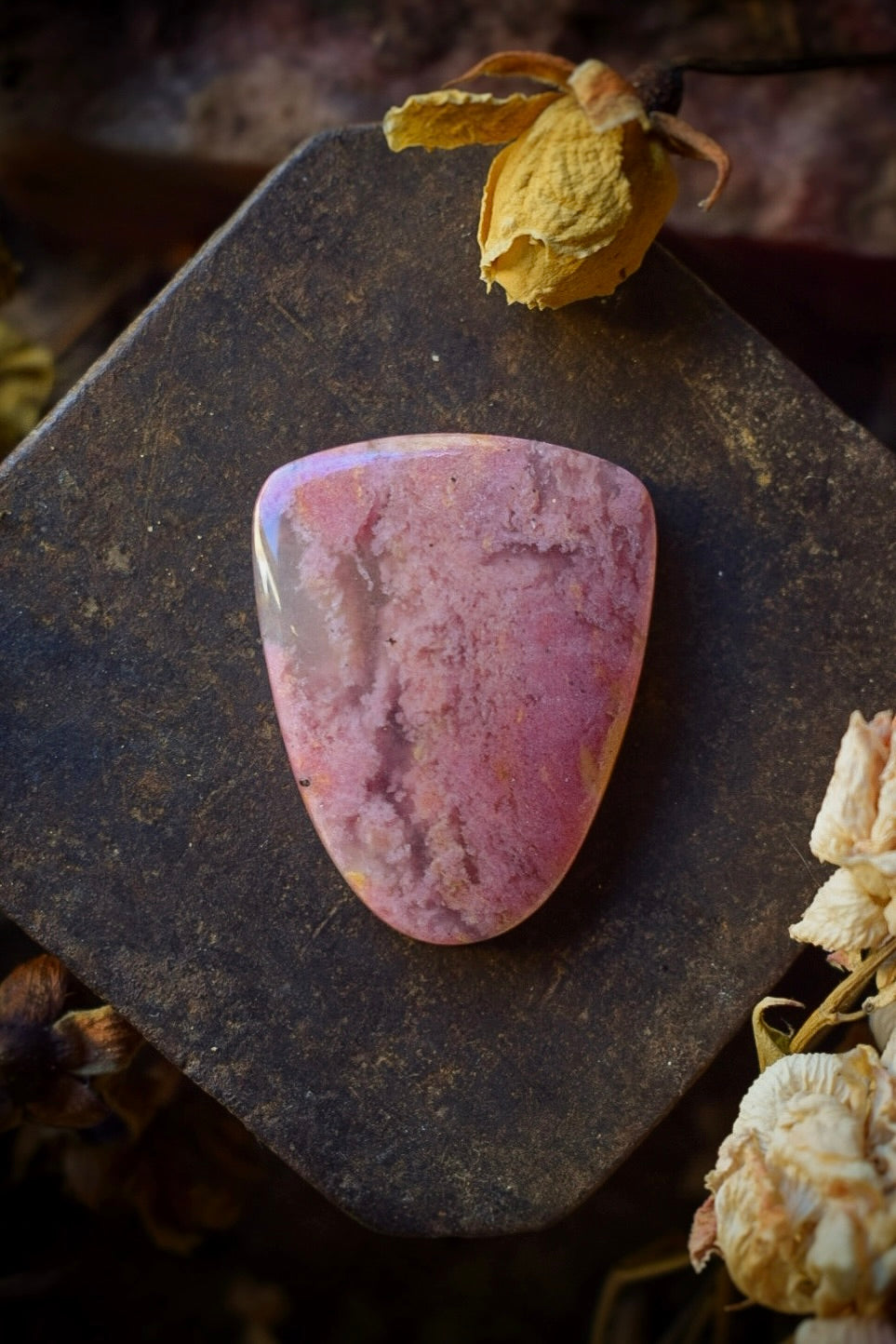 Cabochon Rhodonite - Mont Viso