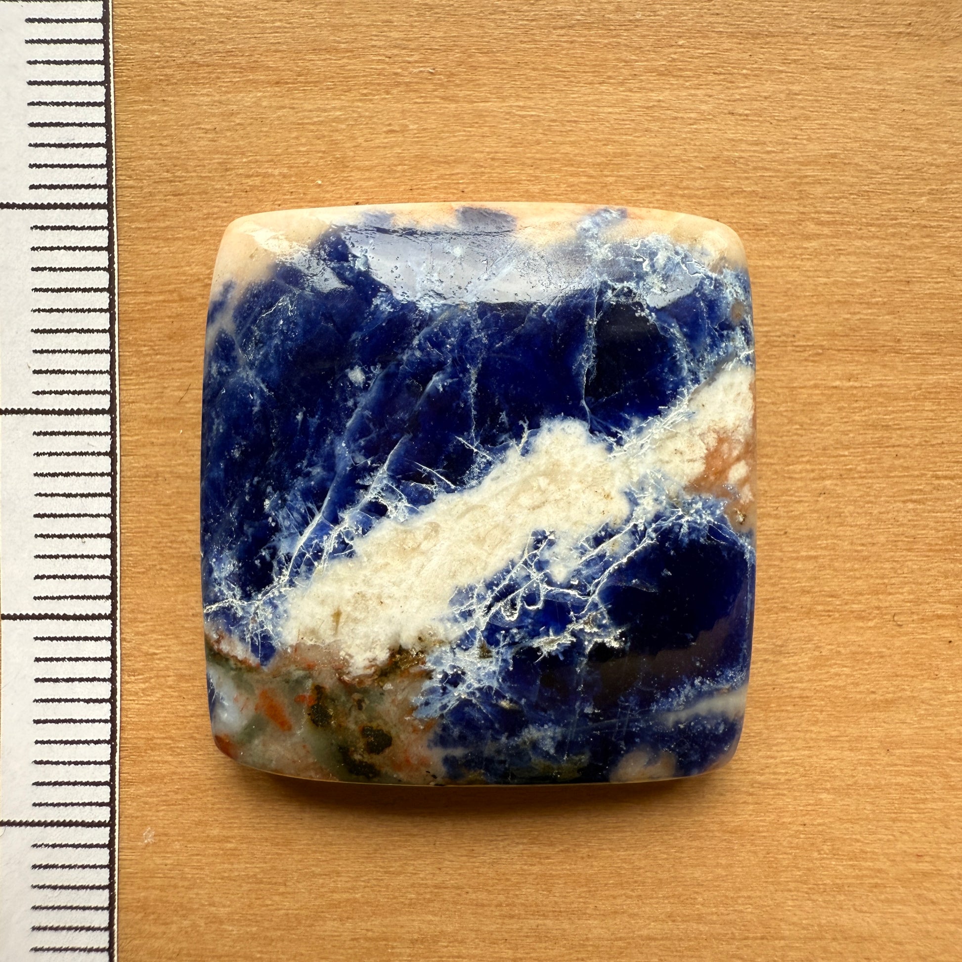 Cabochon Sodalite