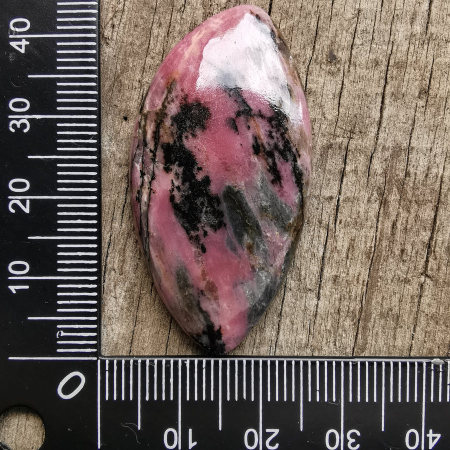 Cabochon Rhodonite