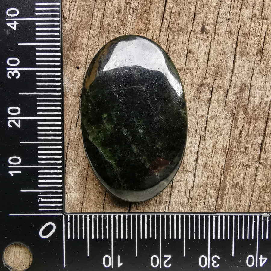 Cabochon Jade Nephrite