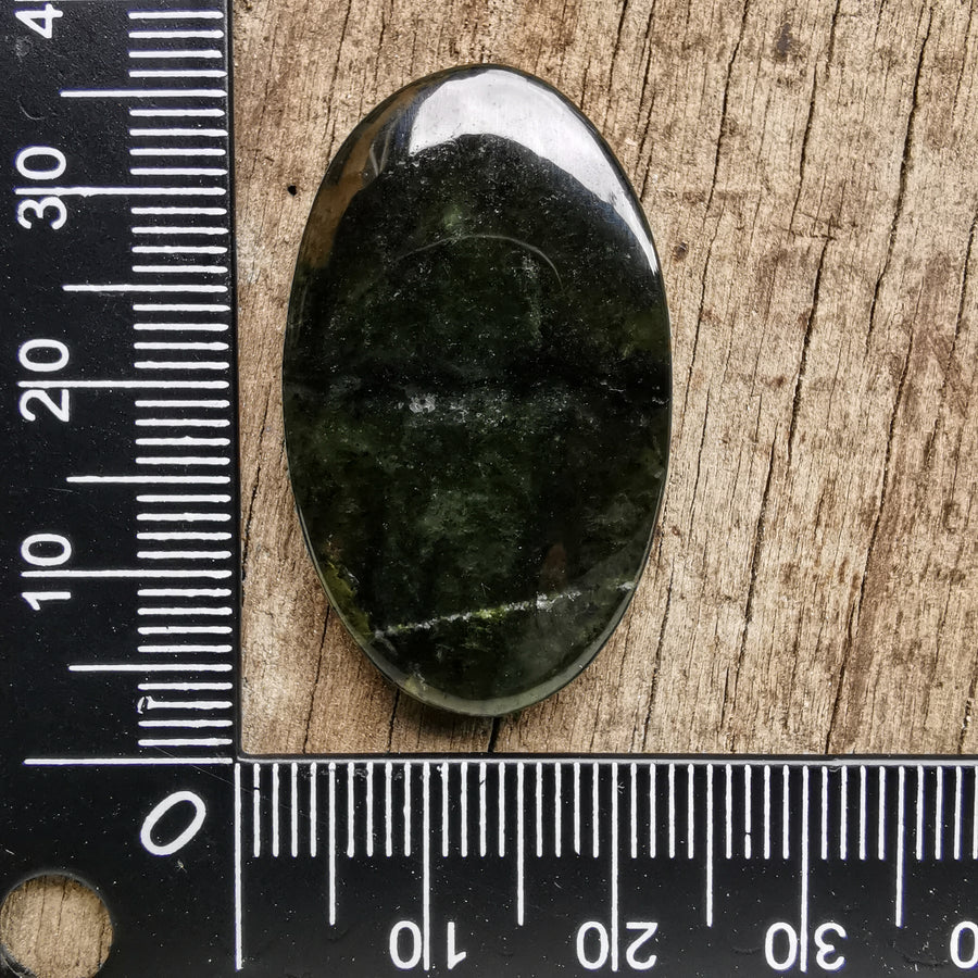 Cabochon Jade Nephrite