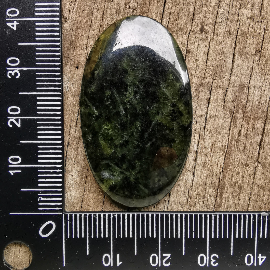 Cabochon Jade Nephrite