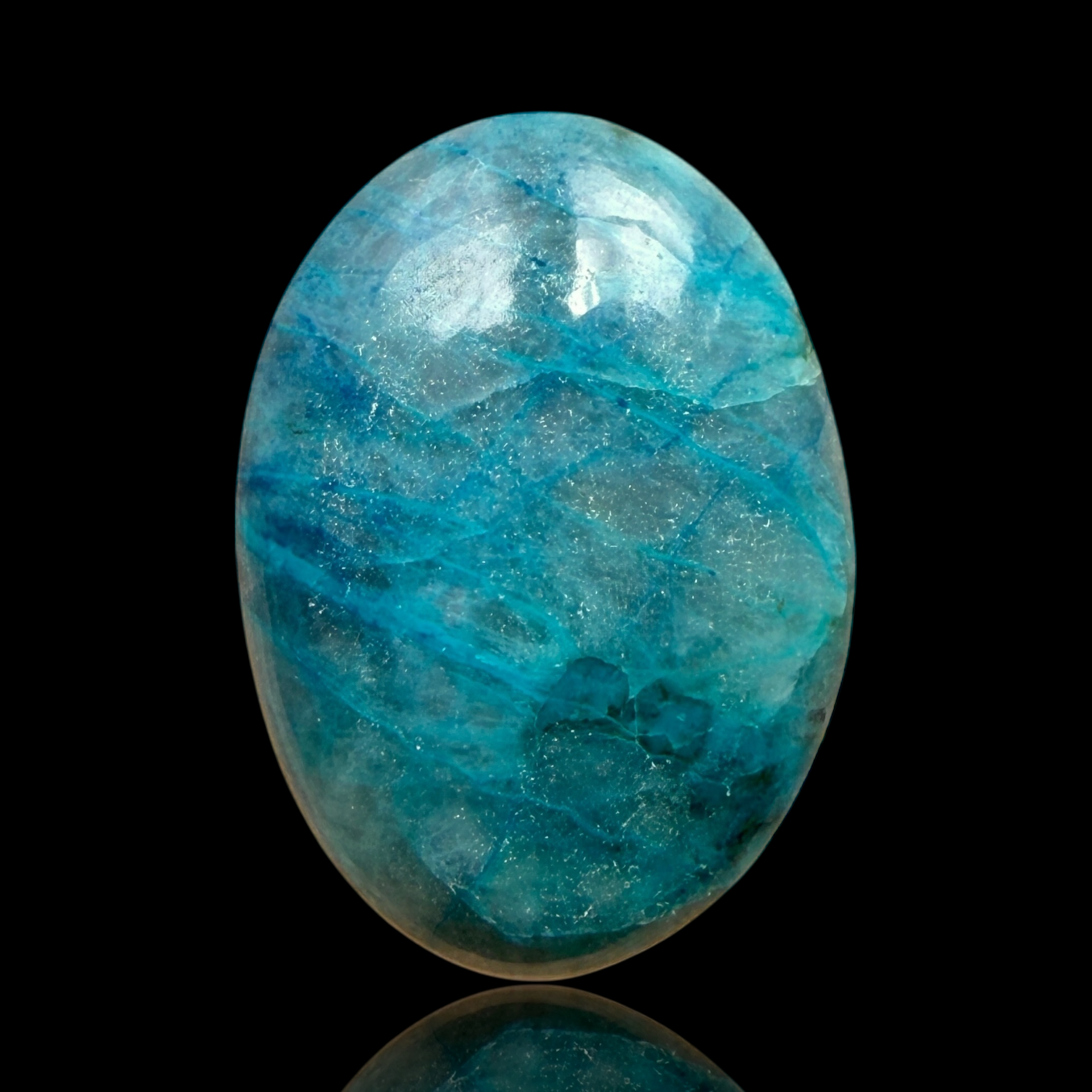 Cabochon Shattuckite