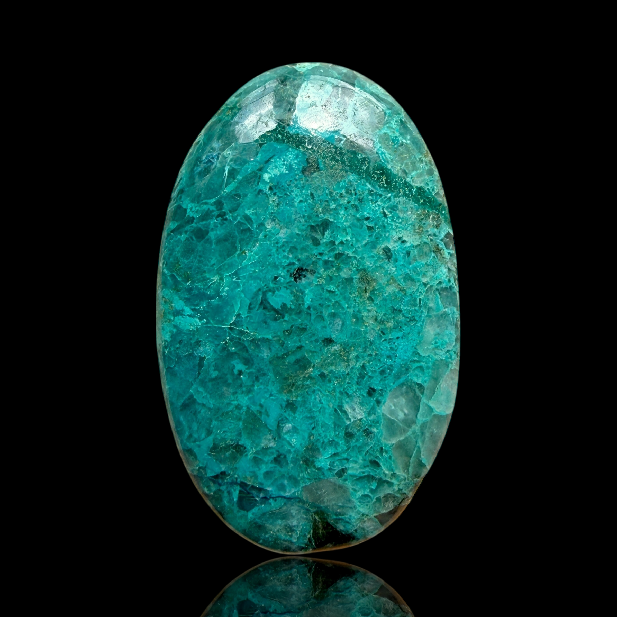 Cabochon Shattuckite