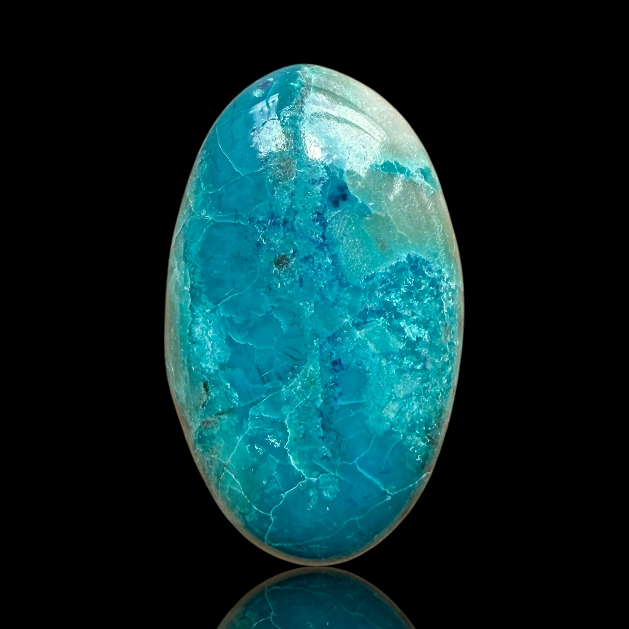 Cabochon Shattuckite