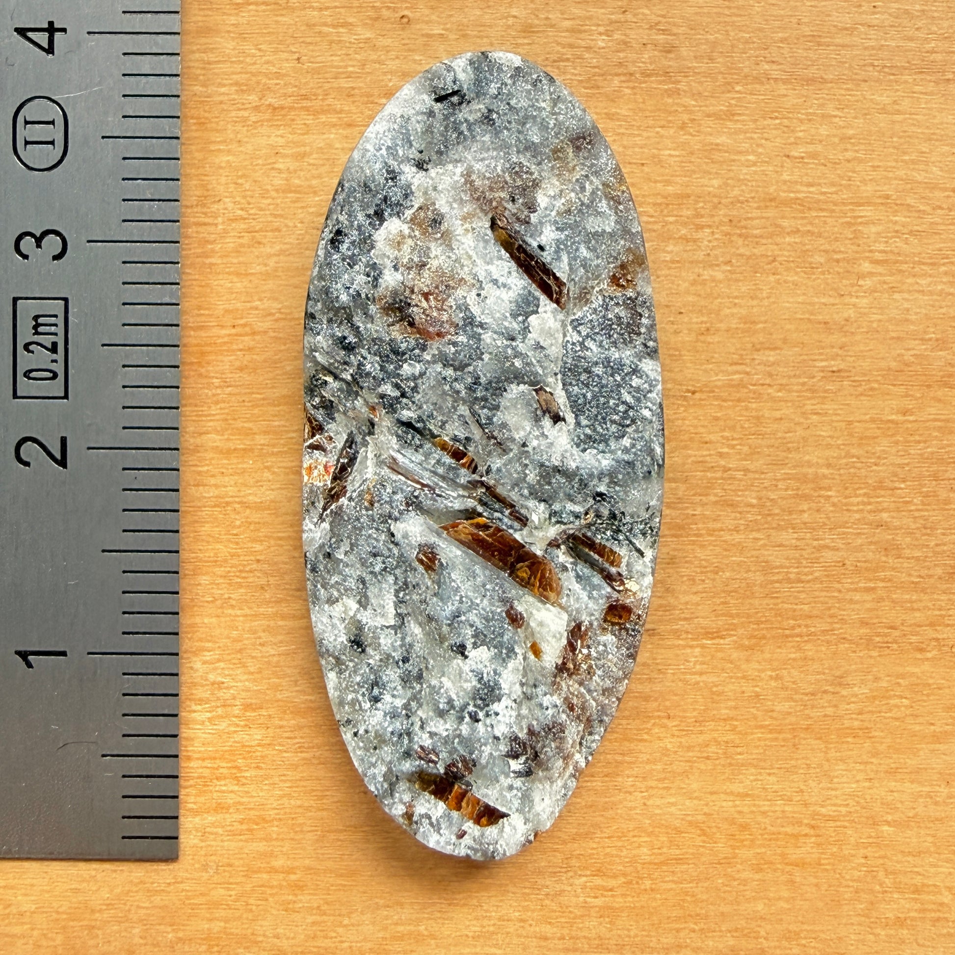 Cabochon Astrophyllite face Brute