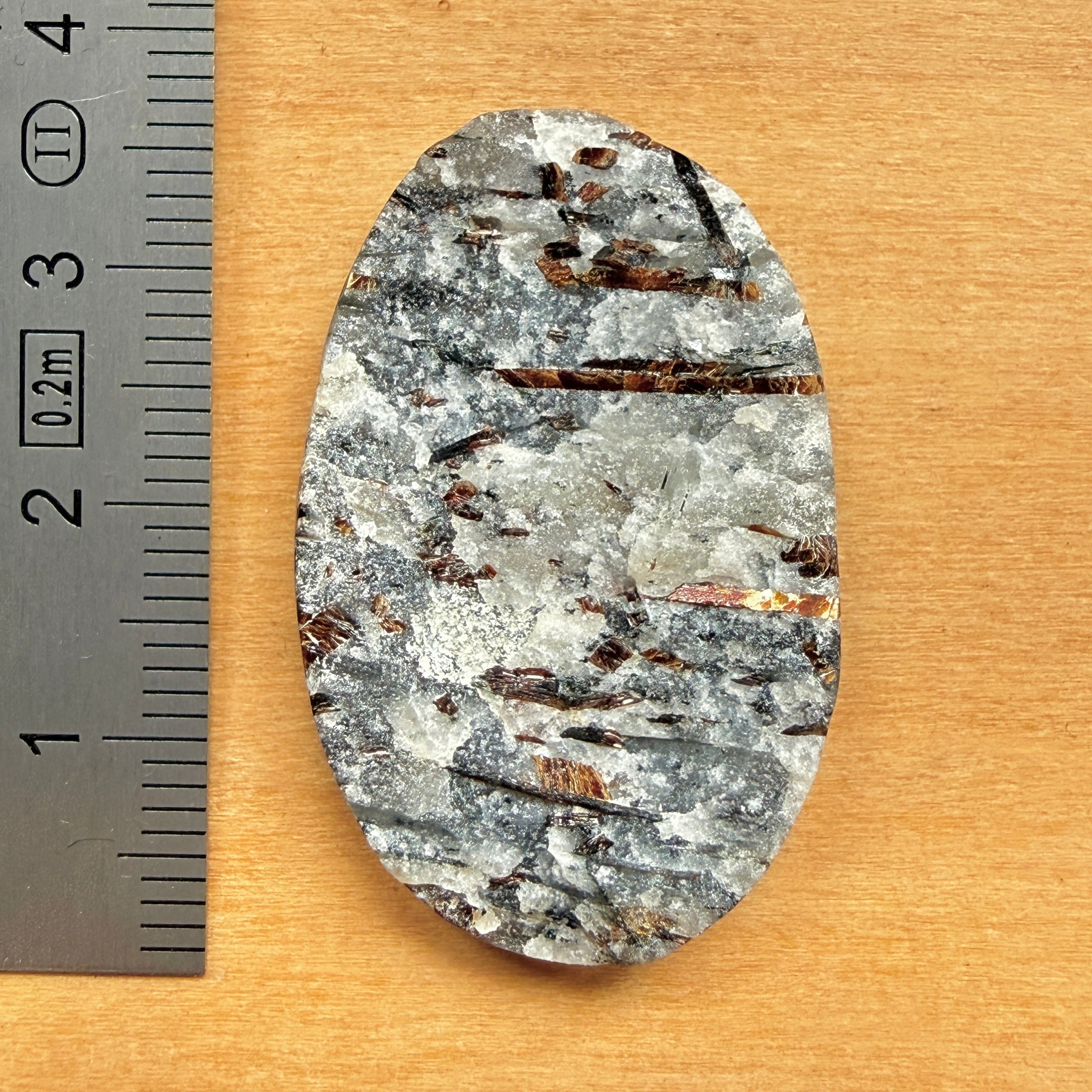 Cabochon Astrophyllite face Brute