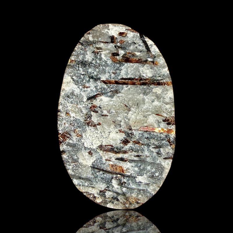 Cabochon Astrophyllite face Brute