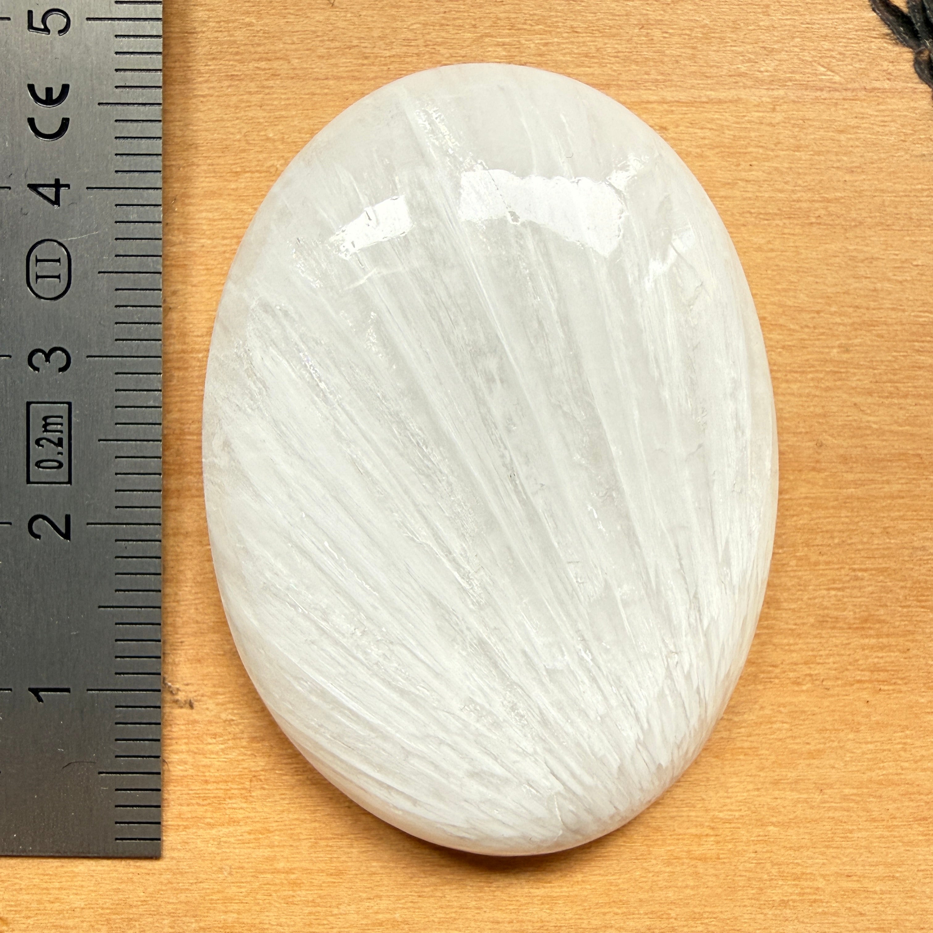 Cabochon Scolecite