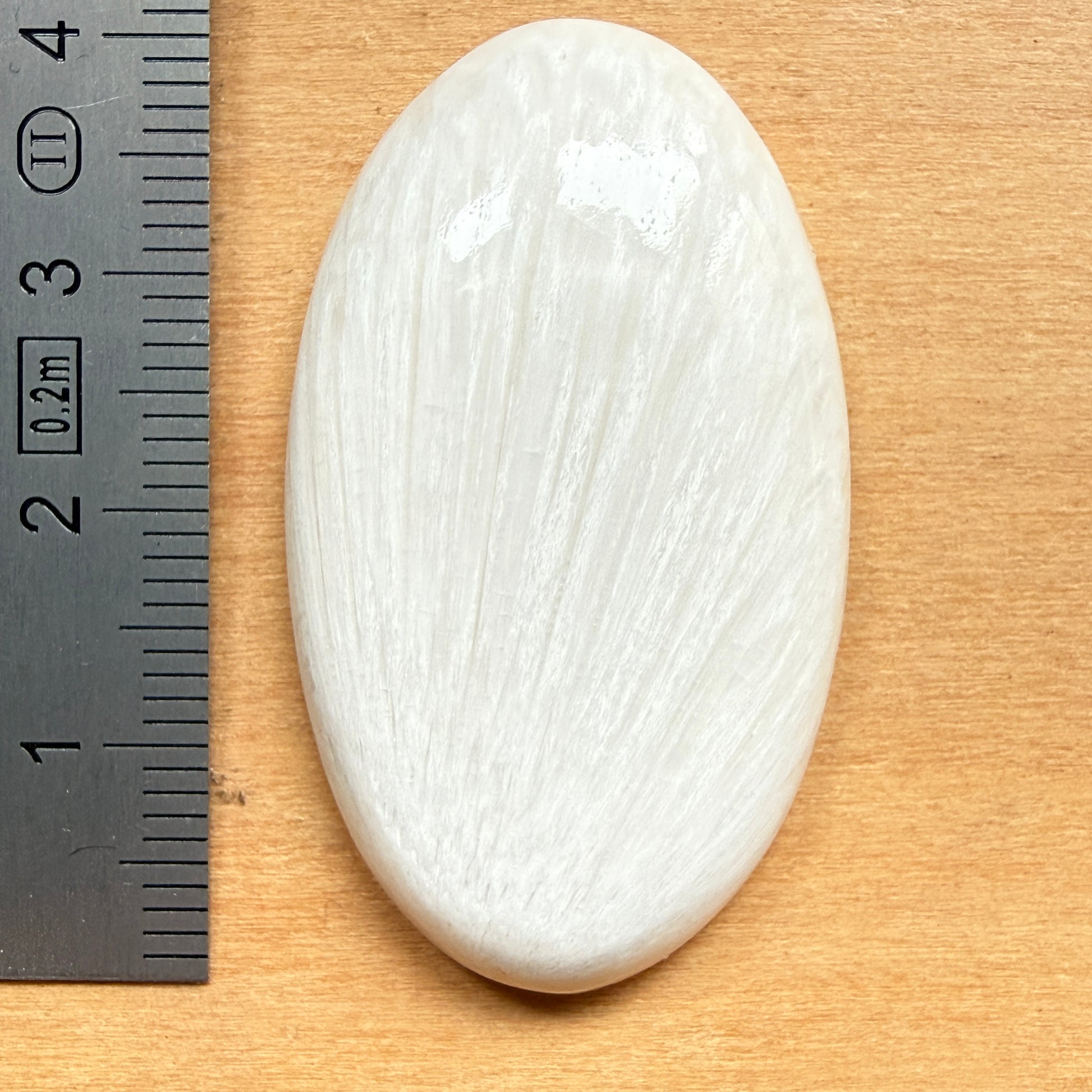 Cabochon Scolecite