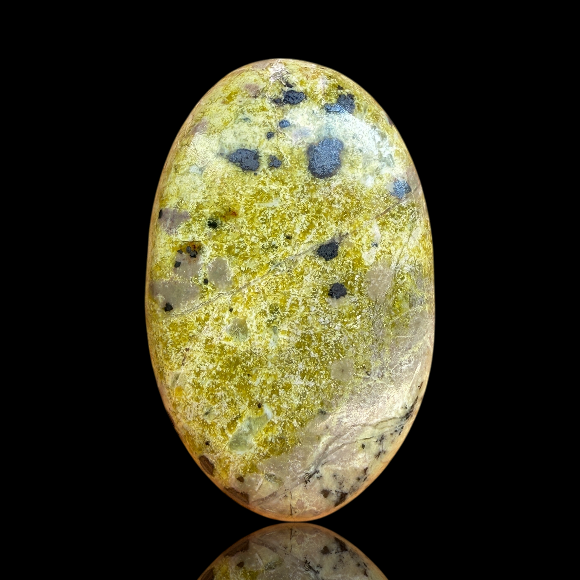 Cabochon Serpentine