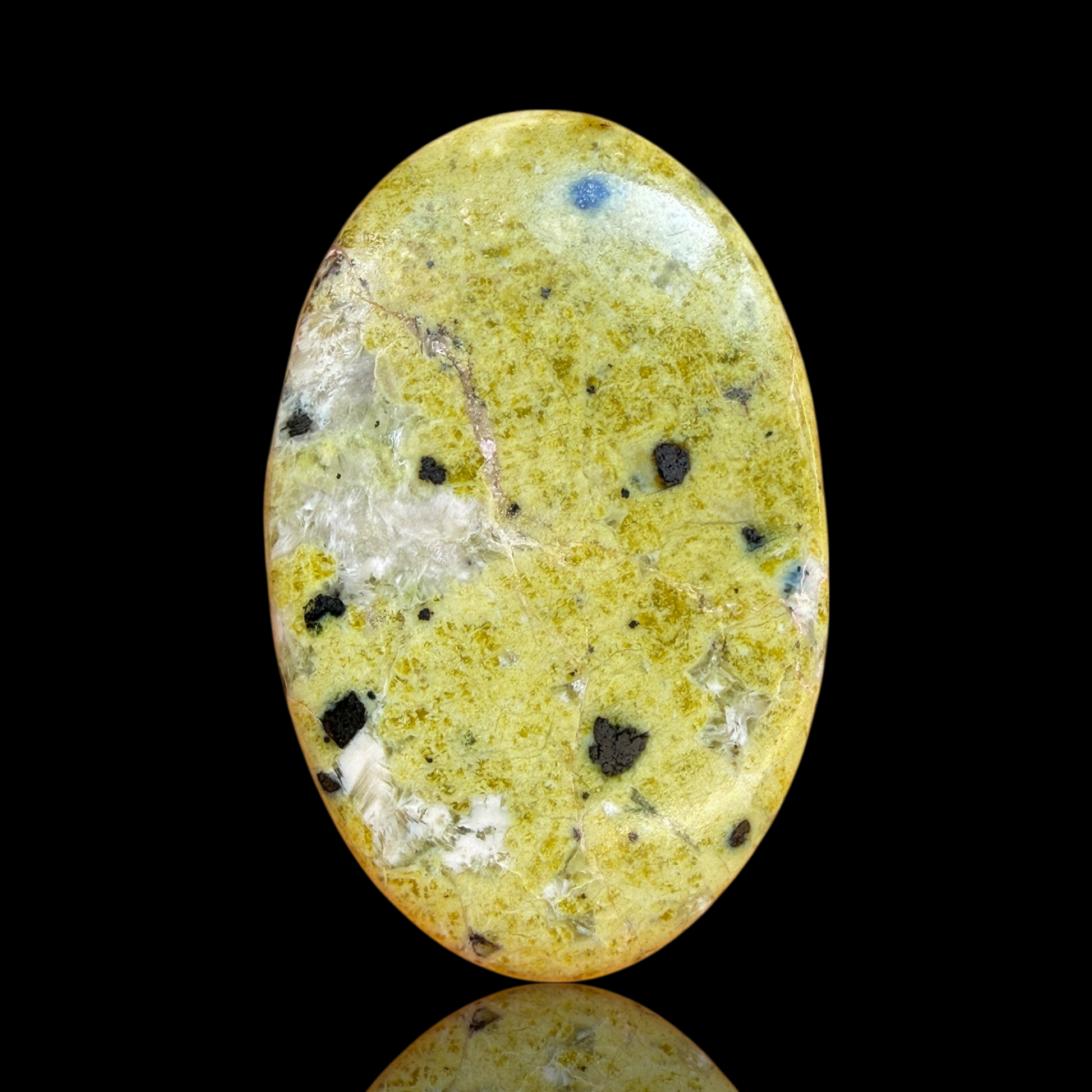 Cabochon Serpentine