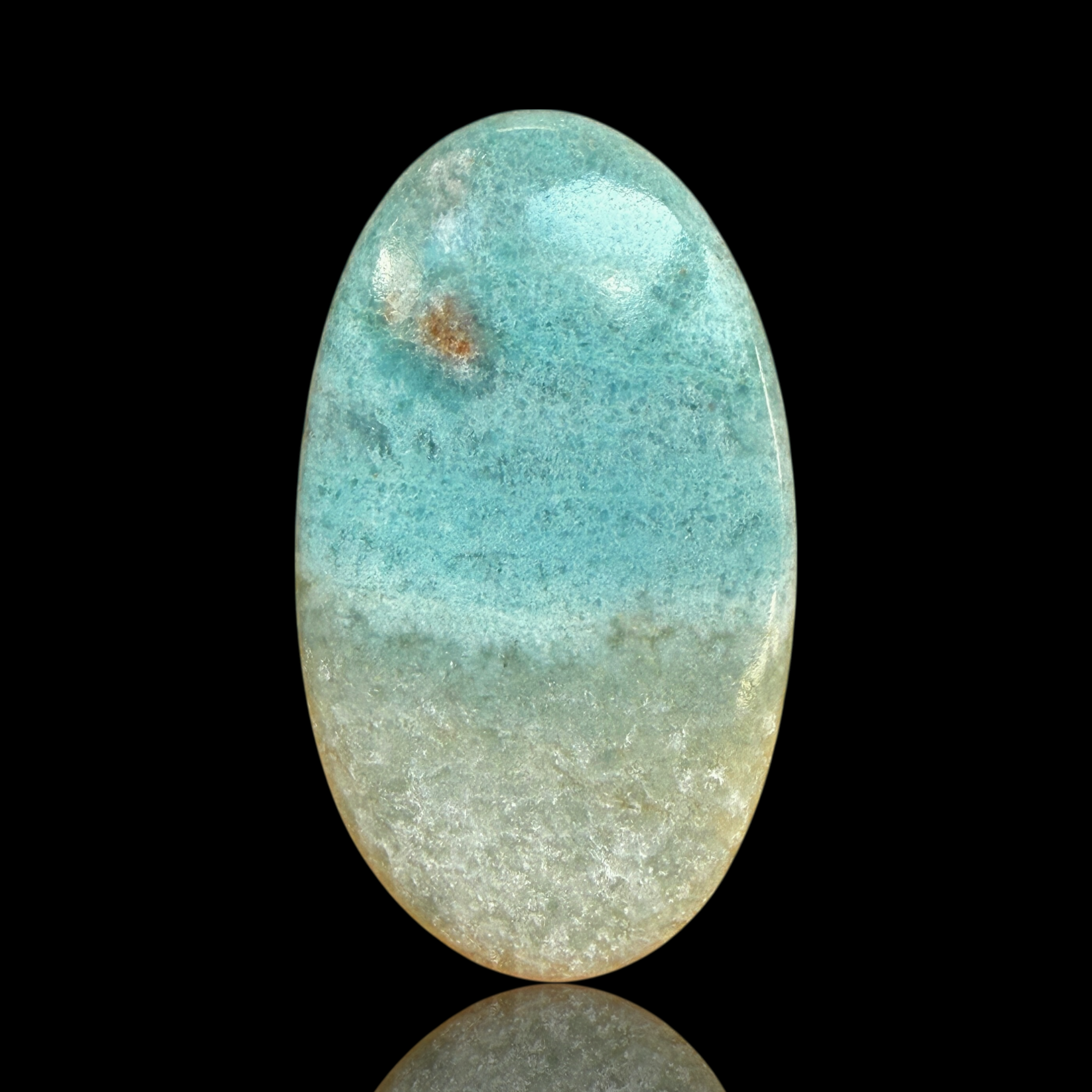 Cabochon Trolleïte
