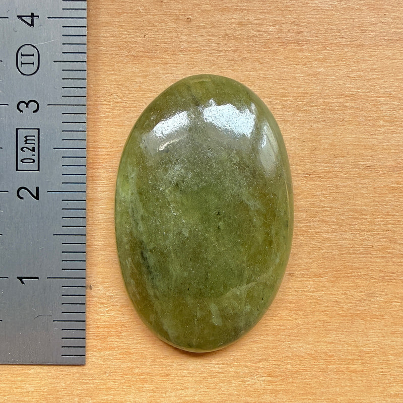Cabochon Vésuvianite