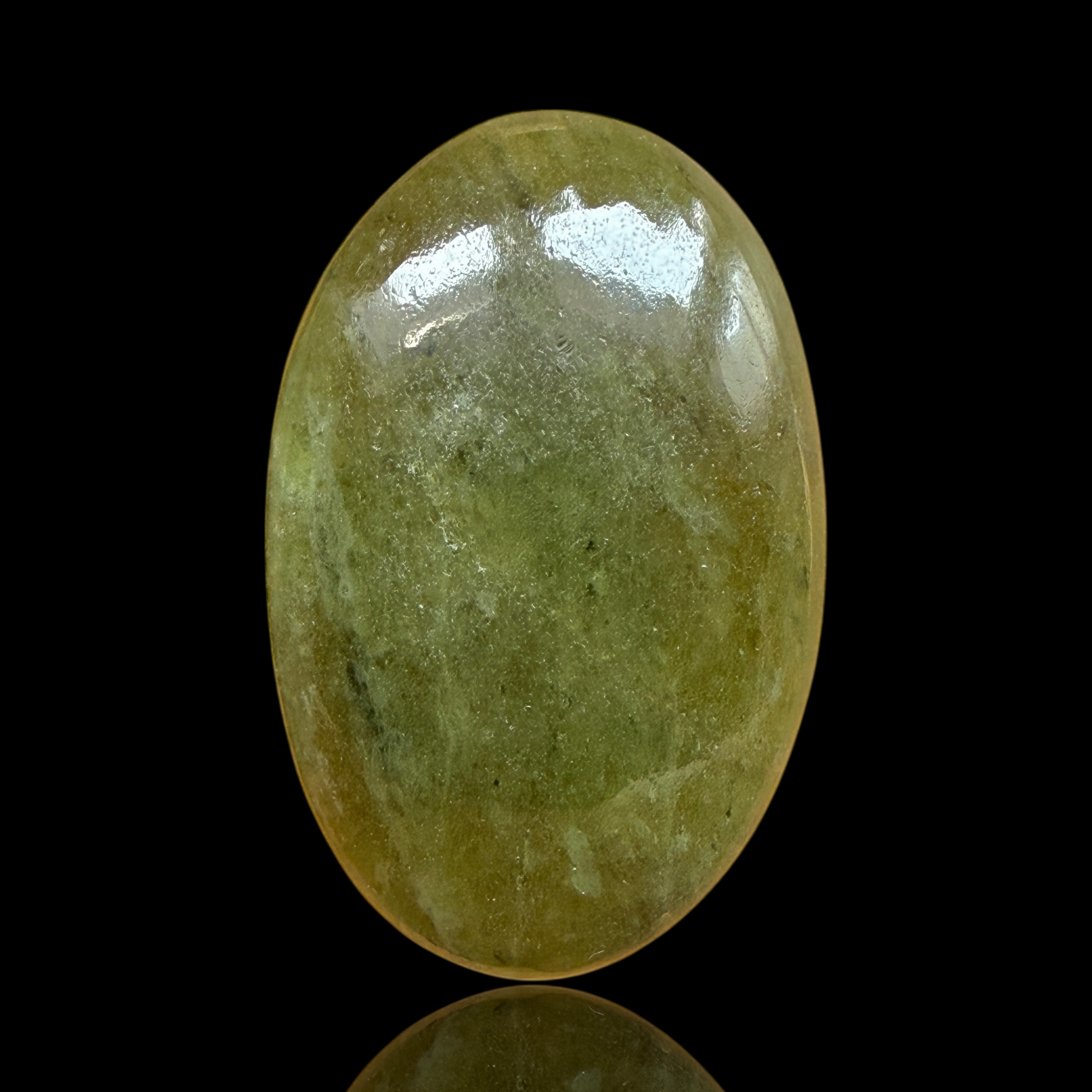 Cabochon Vésuvianite