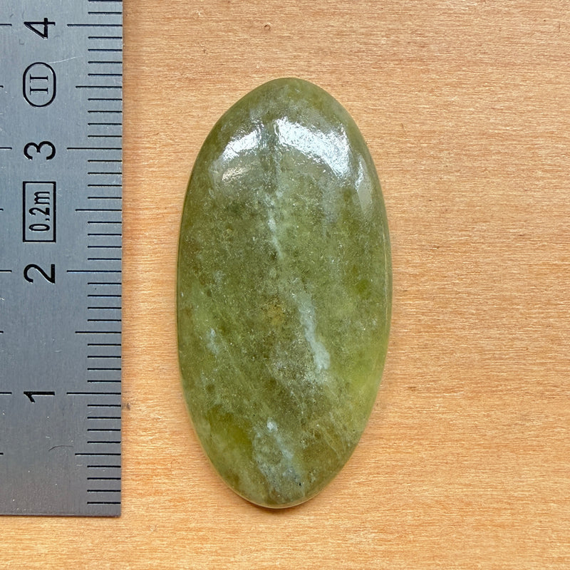 Cabochon Vésuvianite