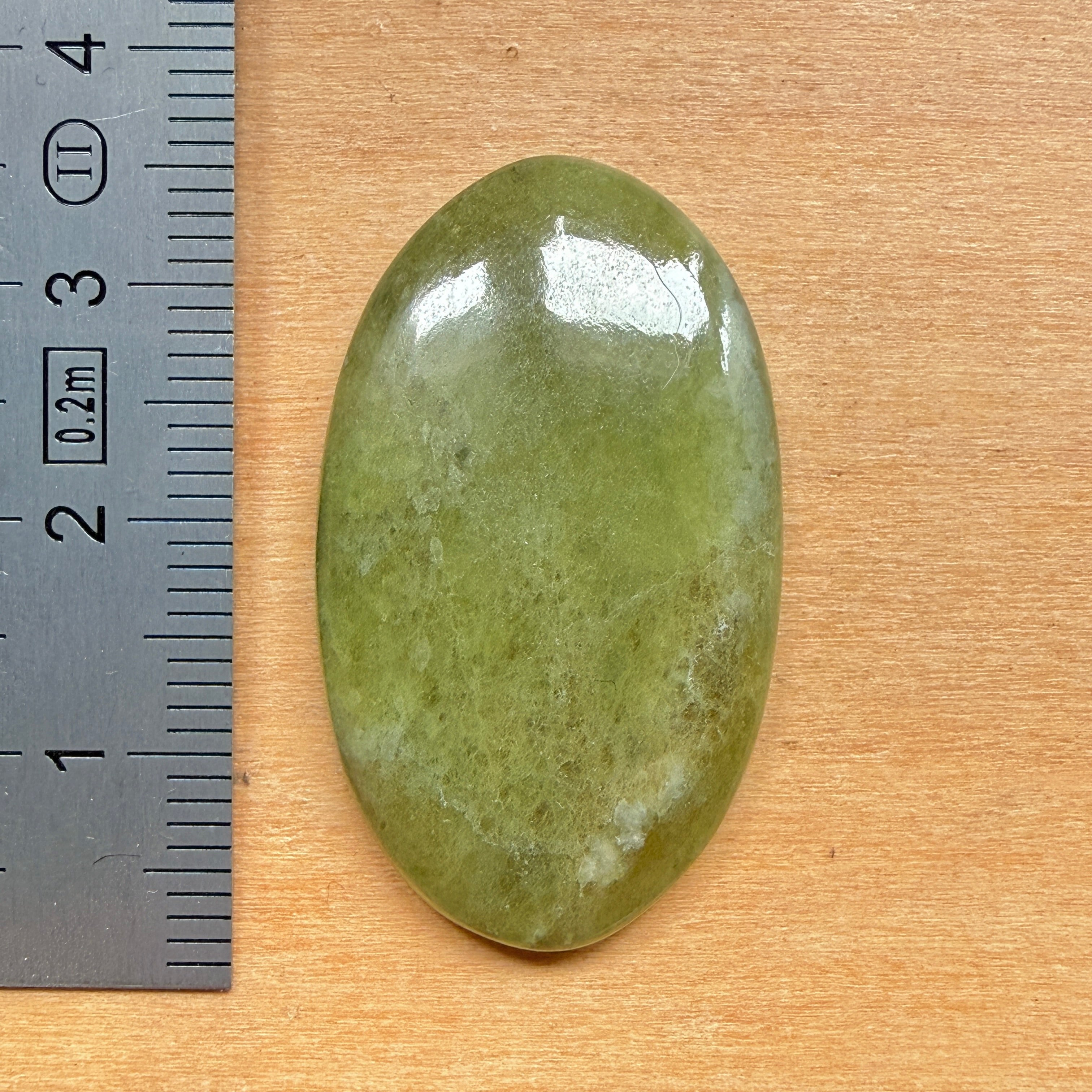 Cabochon Vésuvianite