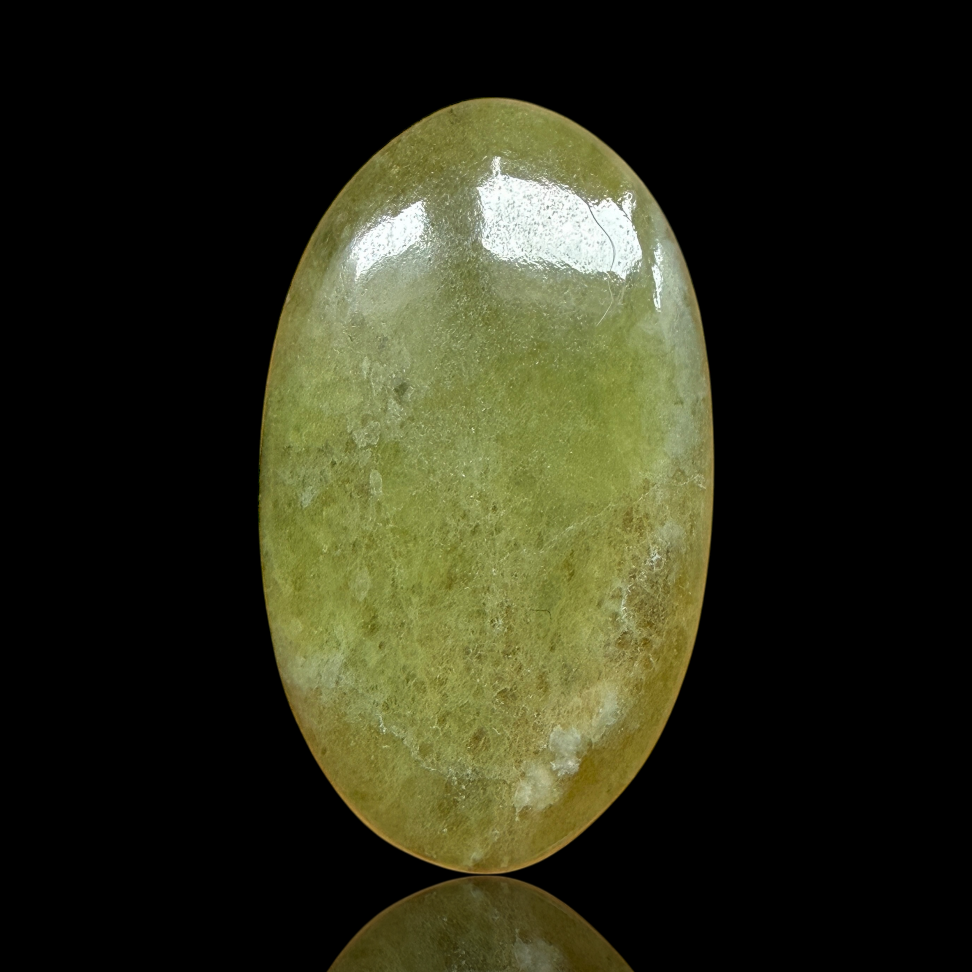Cabochon Vésuvianite