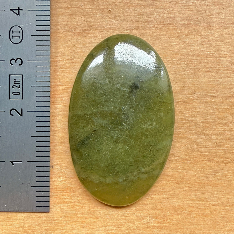 Cabochon Vésuvianite