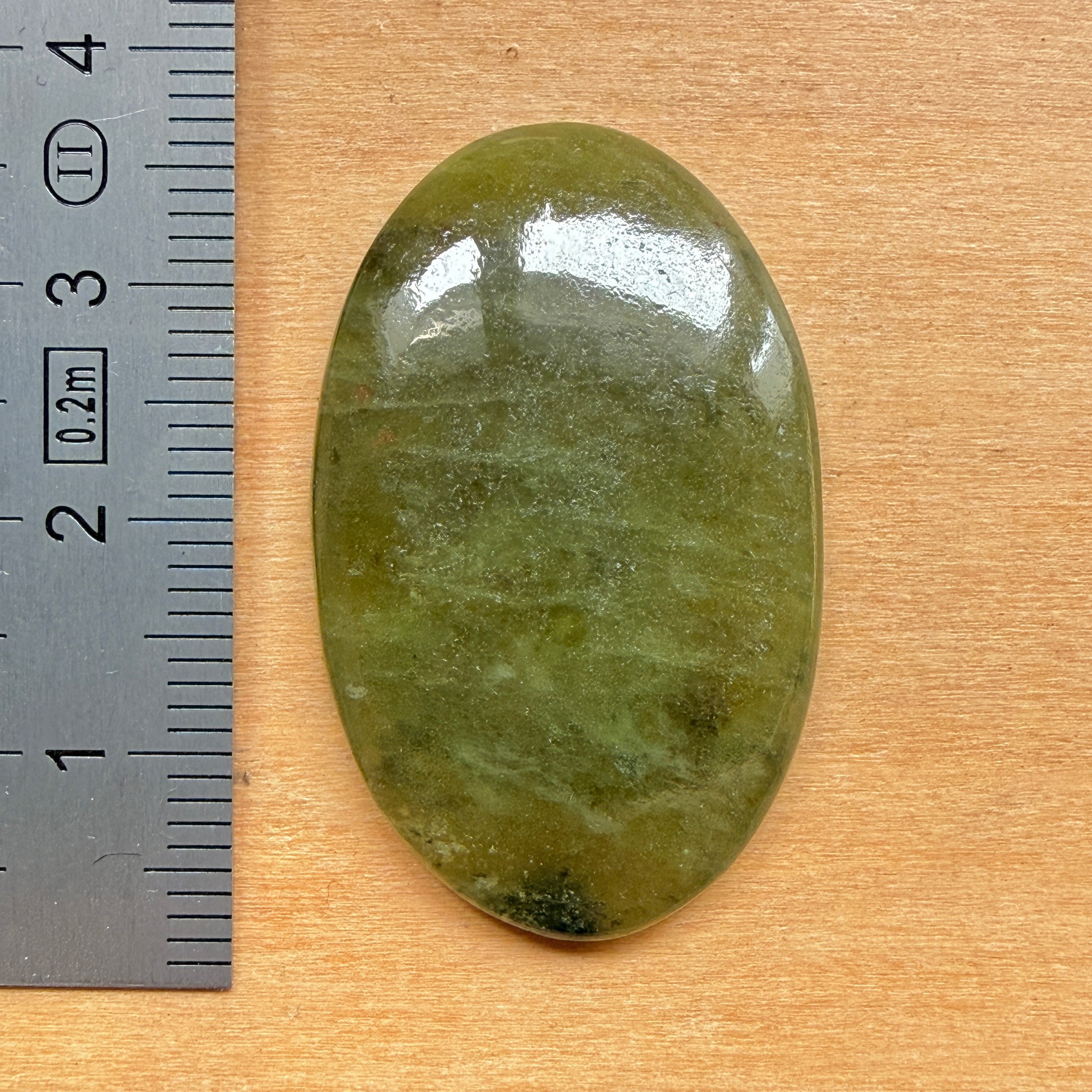 Cabochon Vésuvianite