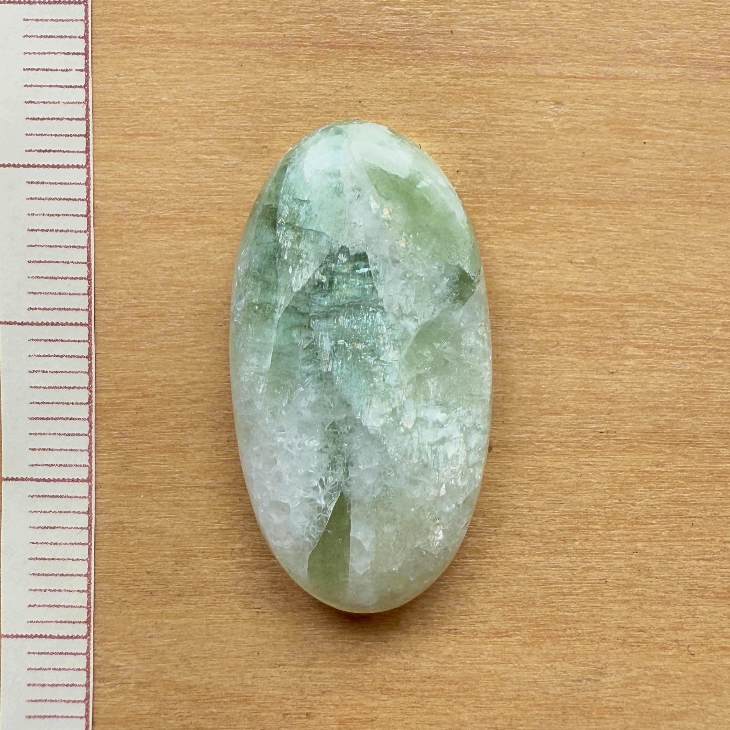 Cabochon Tourmaline Verte sur Quartz
