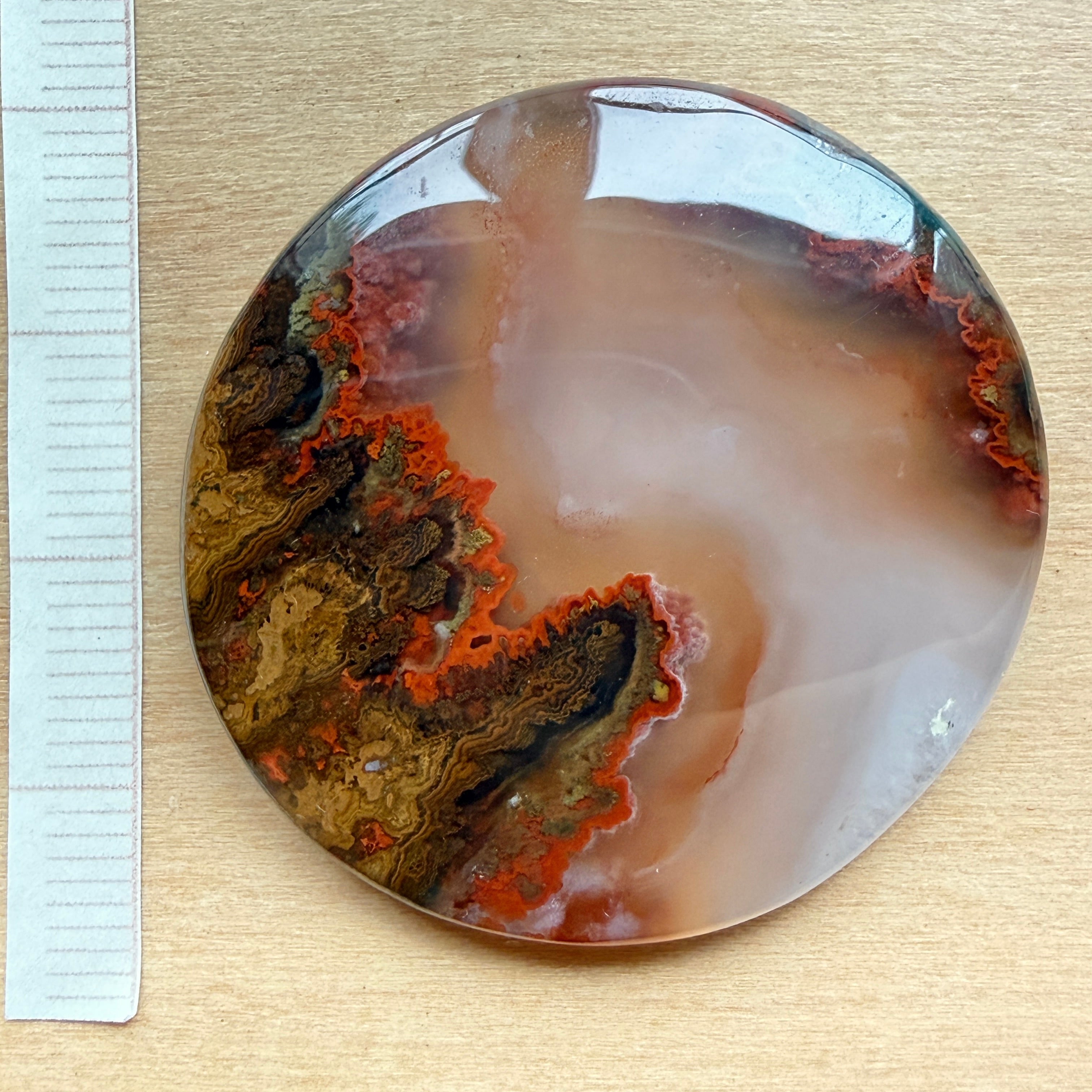 Cabochon Agate Seam