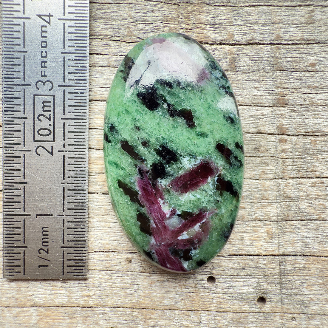 Cabochon Rubis Zoïsite