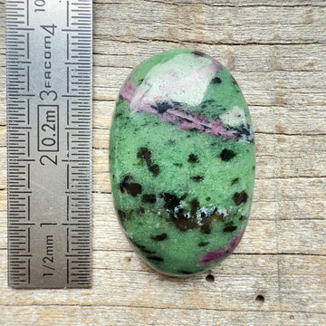 Cabochon Rubis Zoïsite