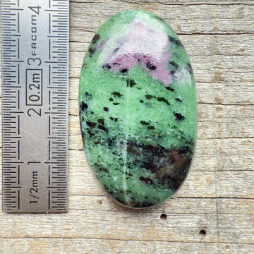 Cabochon Rubis Zoïsite