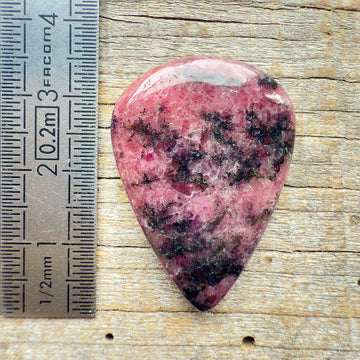 Cabochon Rhodonite