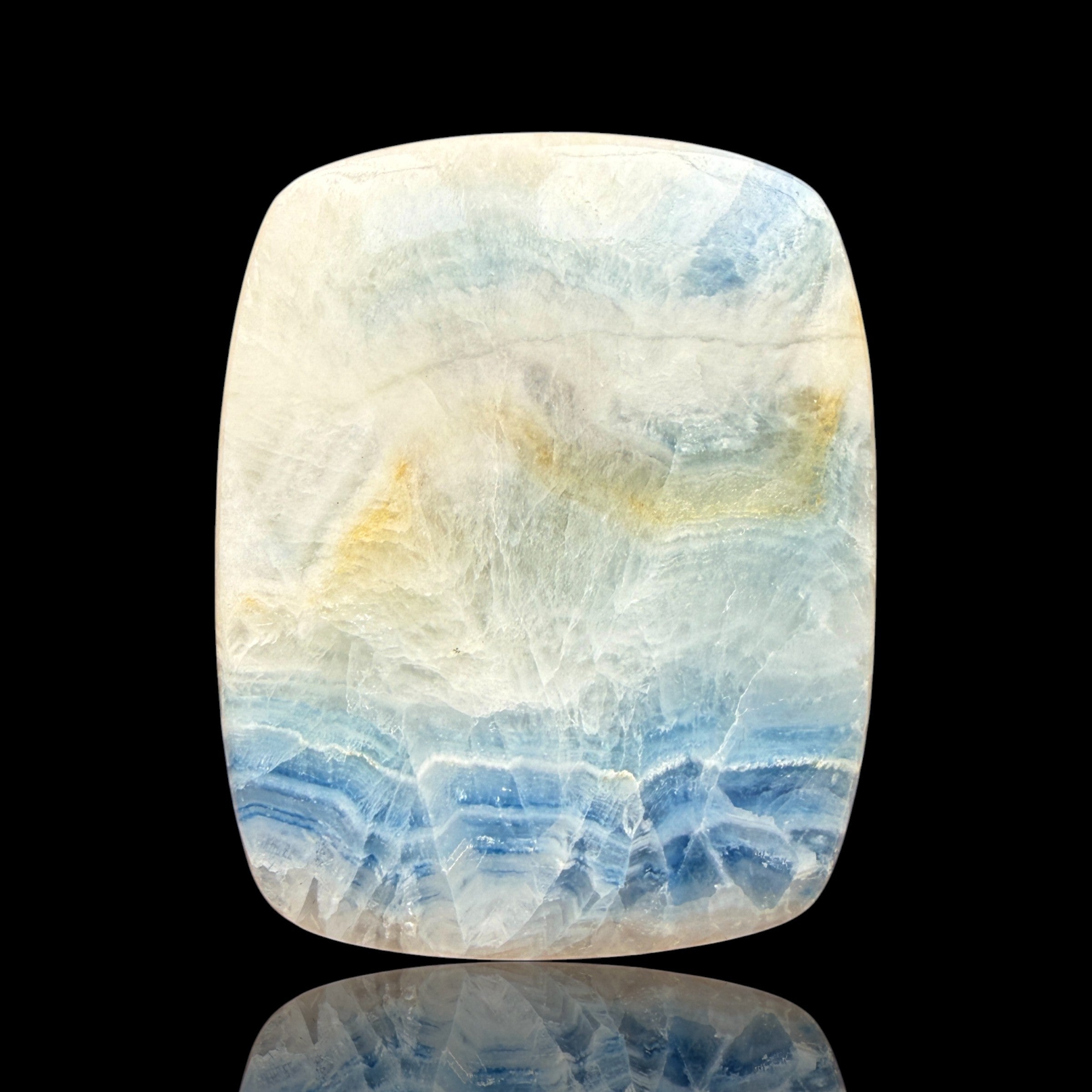 Cabochon Scheelite
