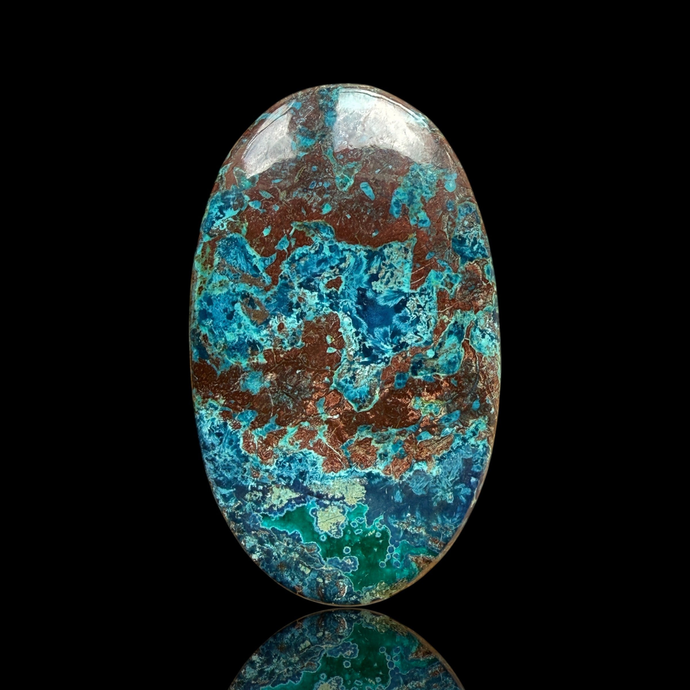 Cabochon Shattuckite