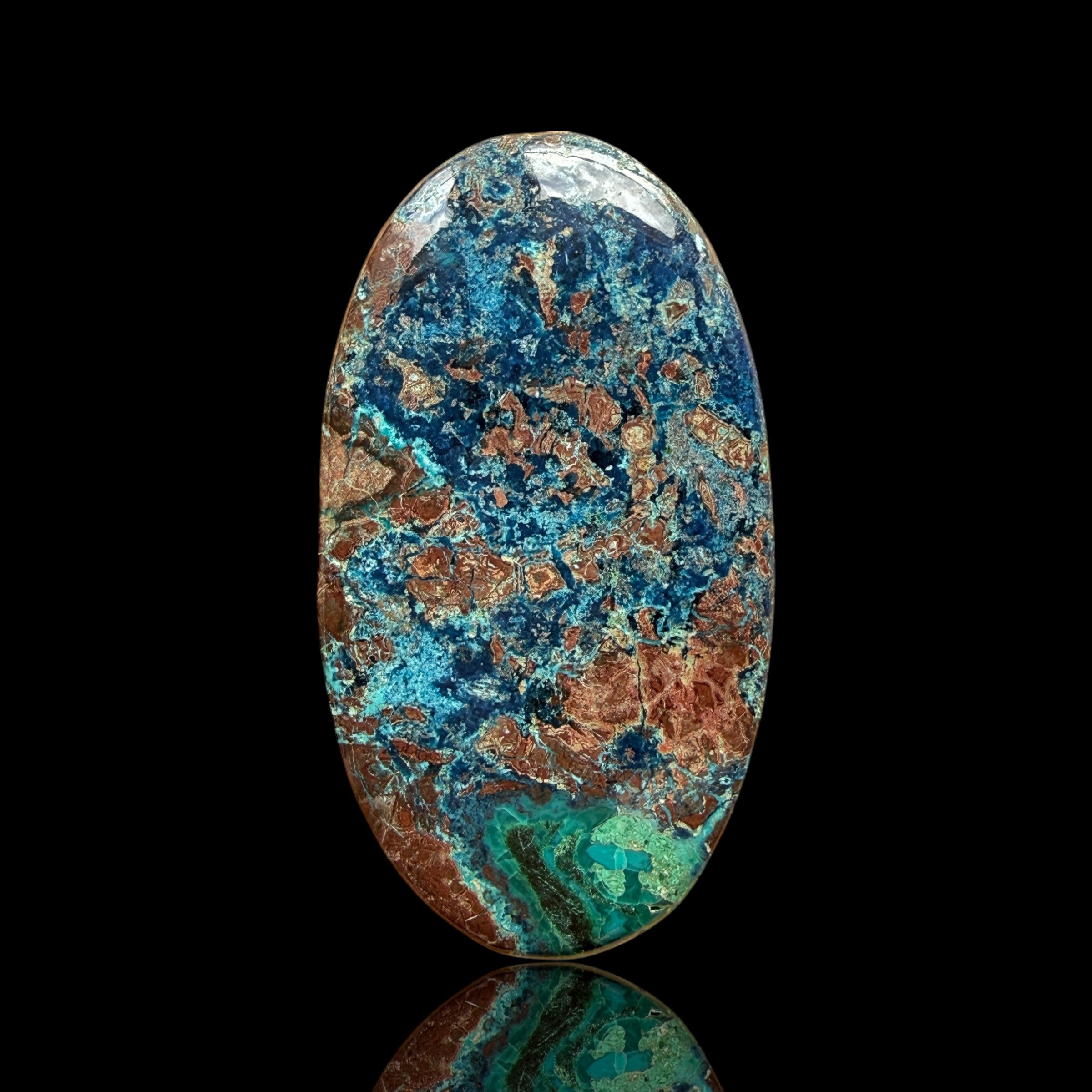 Cabochon Shattuckite