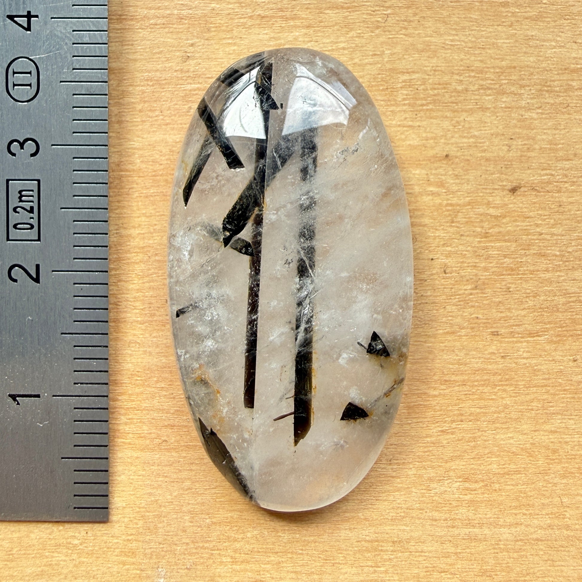 Cabochon Tourmaline Noire dans Quartz