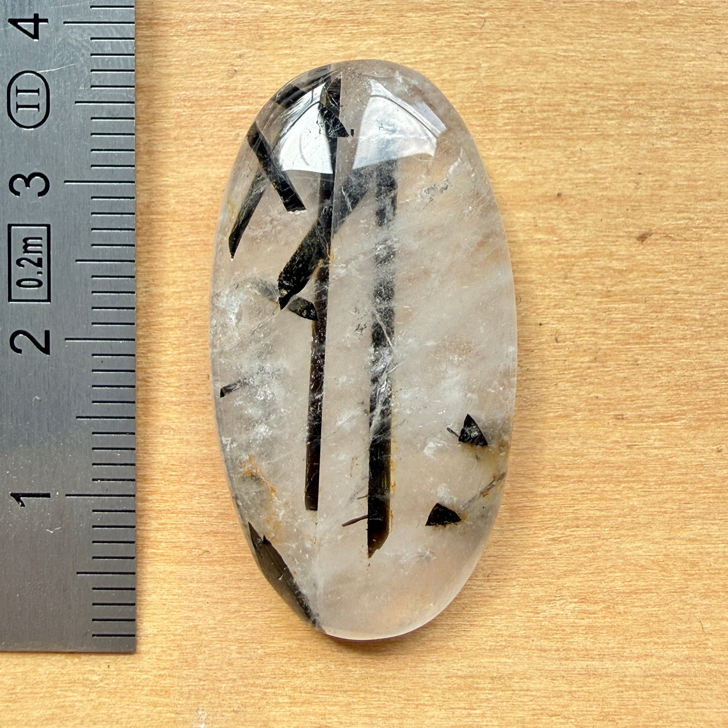 Cabochon Tourmaline Noire dans Quartz