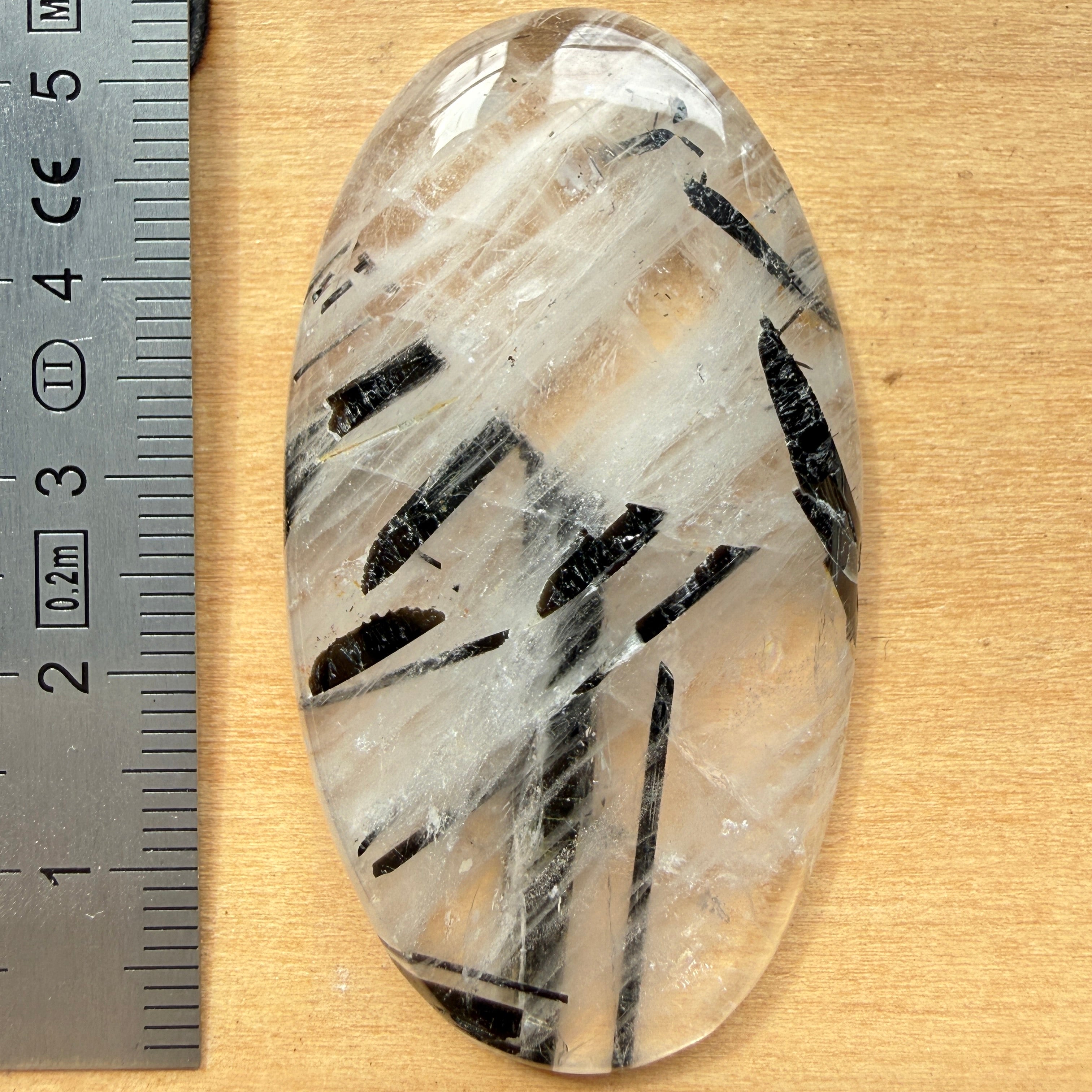 Cabochon Tourmaline Noire dans Quartz