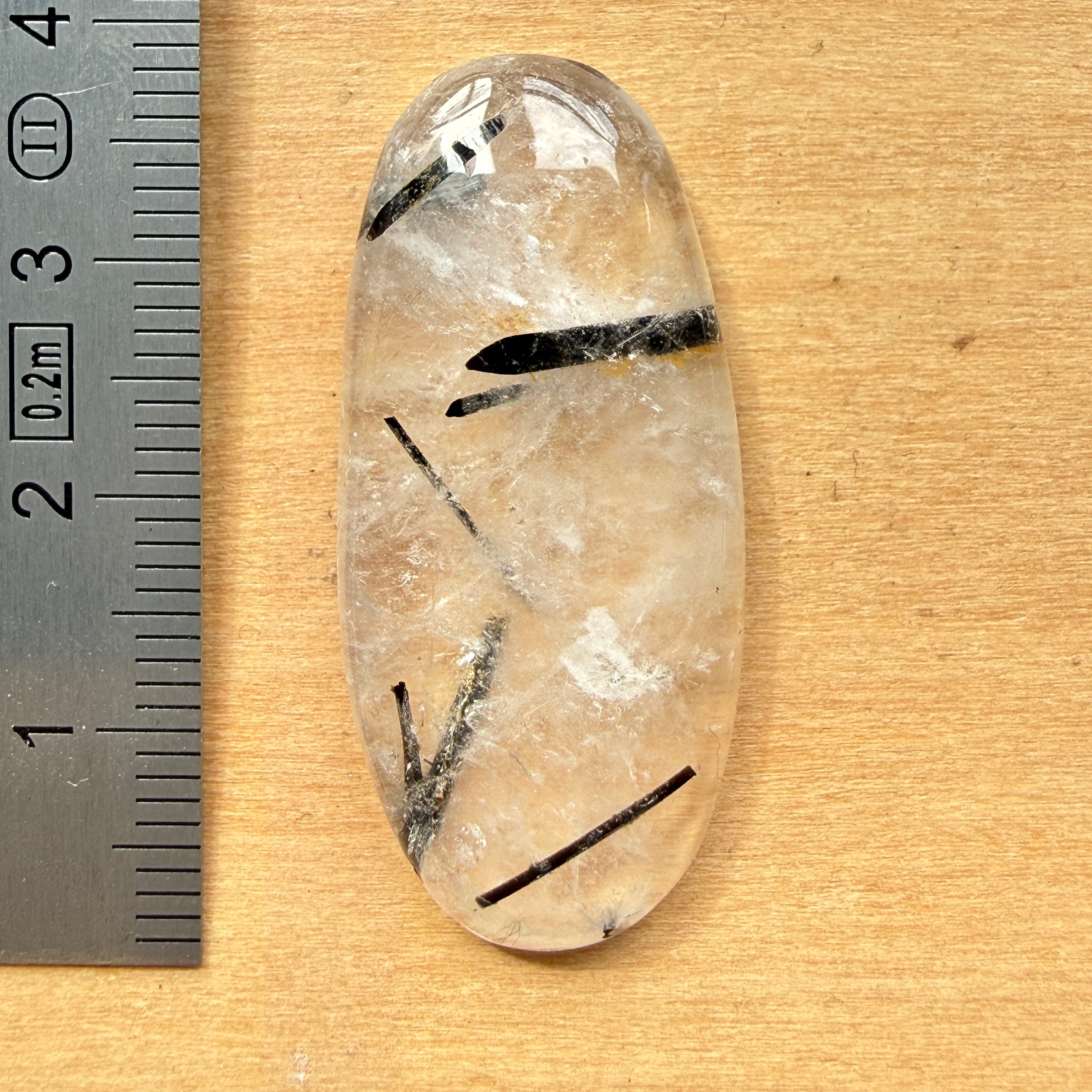 Cabochon Tourmaline Noire dans Quartz