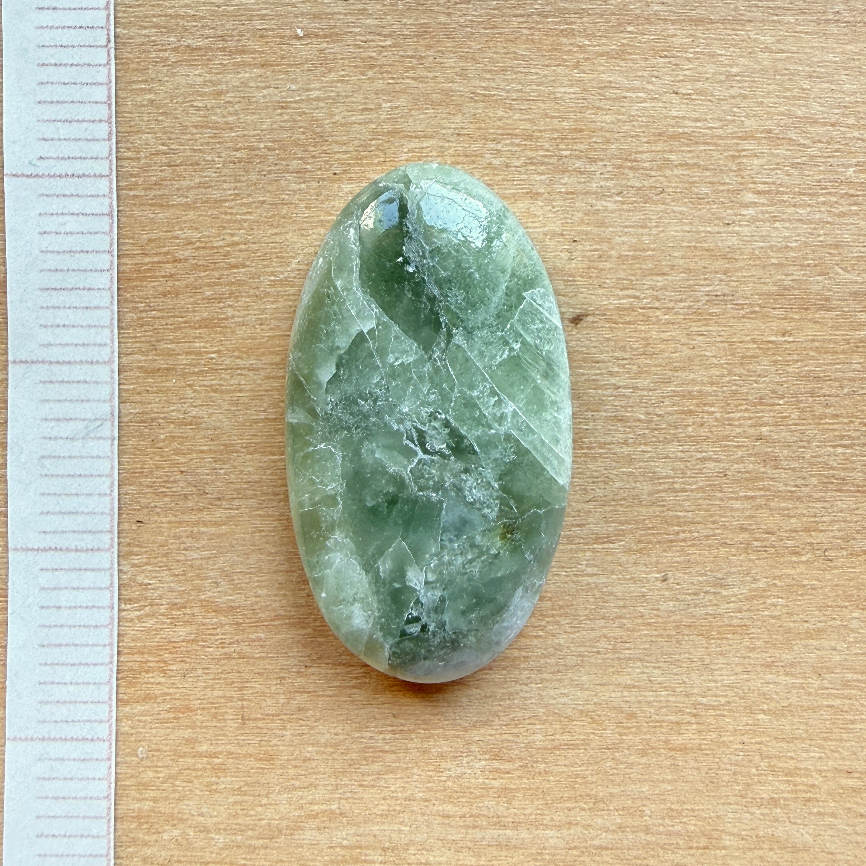 Cabochon Tourmaline Verte sur Quartz